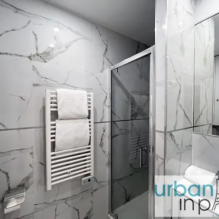 80 B - Sebastopol Cinema Apartment Paris
