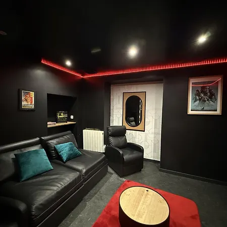 80 B - Sebastopol Cinema *