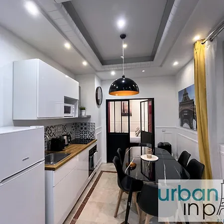 Apartment 80 B - Sebastopol Cinema *